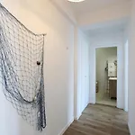 T3- Sunny Apartment *