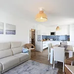 T3- Sunny Apartment *