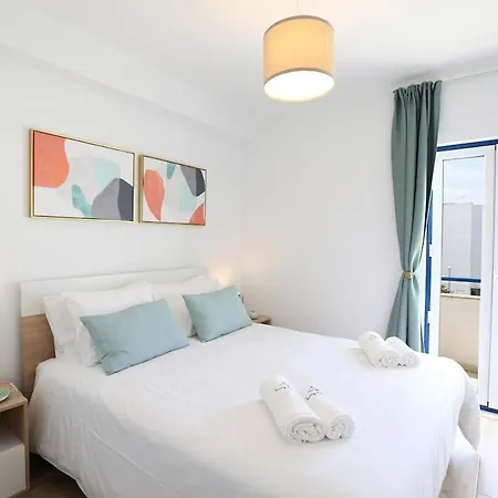 T3- Sunny Apartment